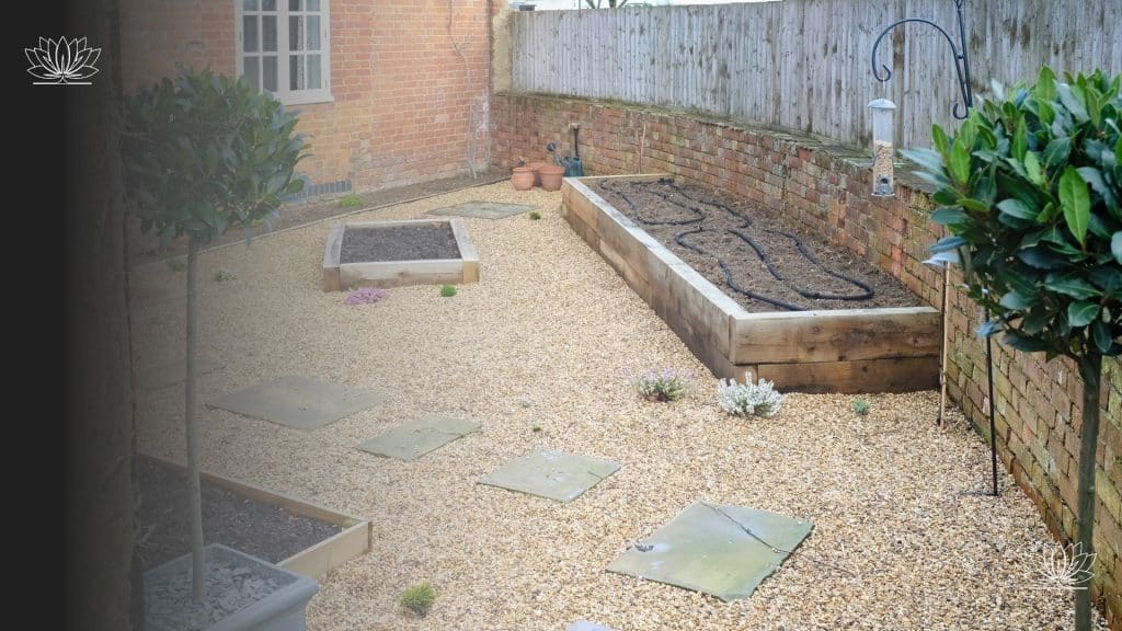 Explore innovative ideas for designing small town gardens in the UK. Learn tips for space optimisation, plant selection, and creating functional outdoor spaces.